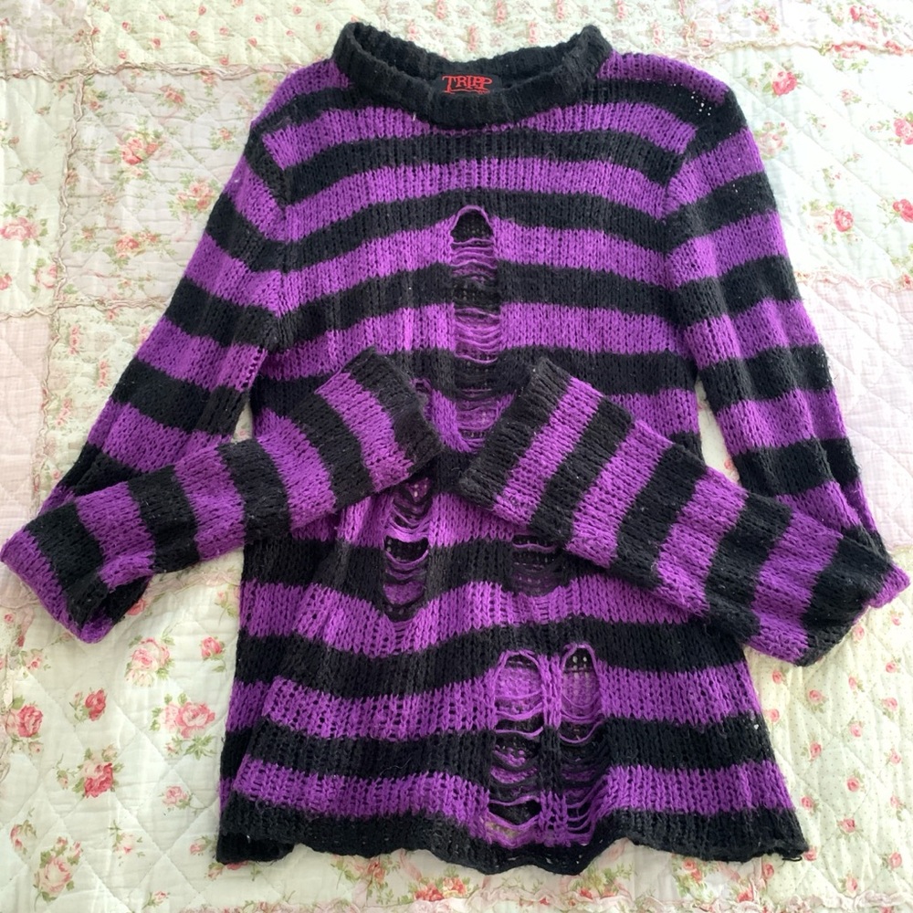 🖤SOLD🖤 Tripp NYC purple and black striped sweater